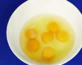 break eggs before to avoid contamination